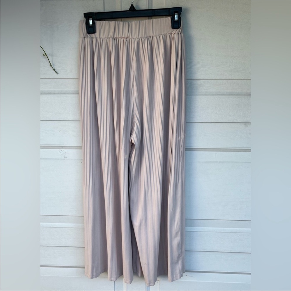 Women Petal & Pup pull on pleated wide legs pants nude color high rise S